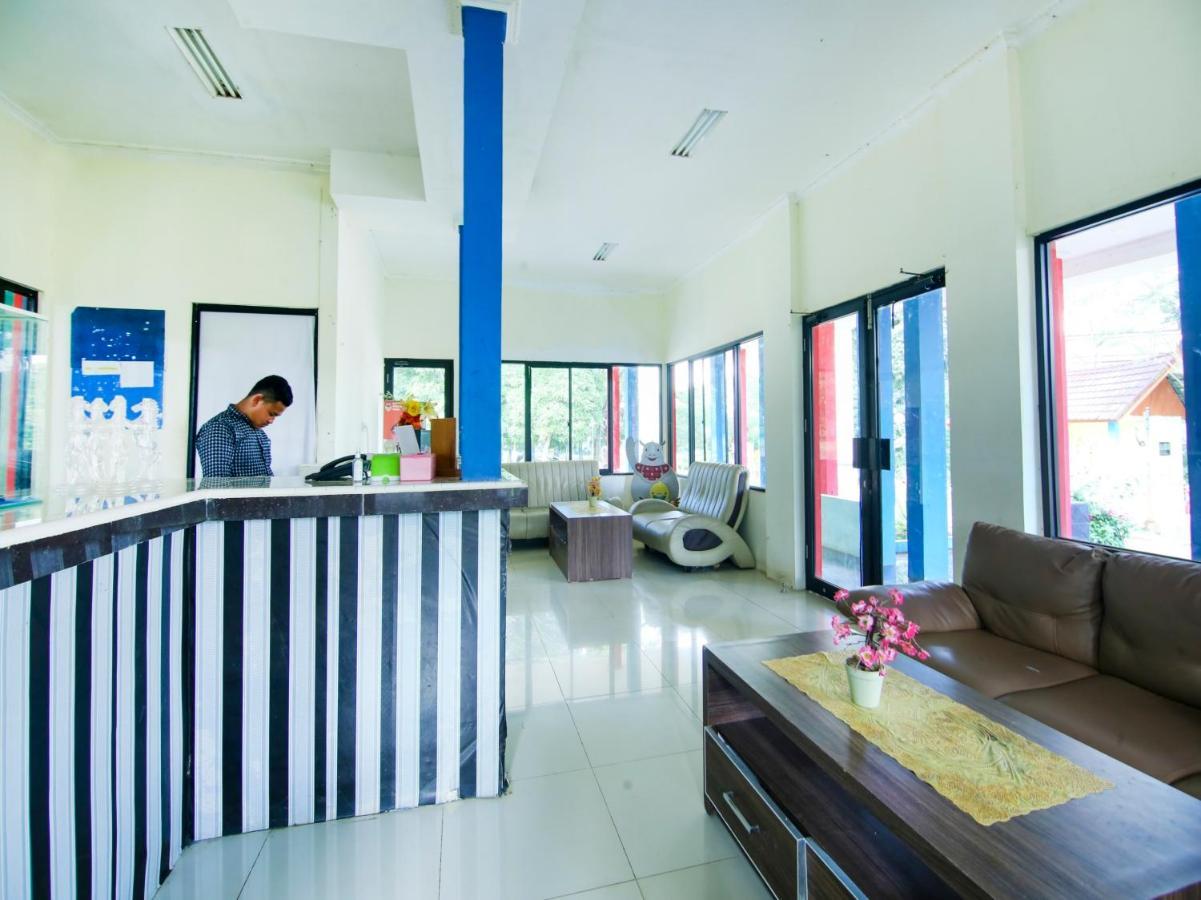 Oyo 3475 Villa Ex Mtq Pagaralam Exterior foto